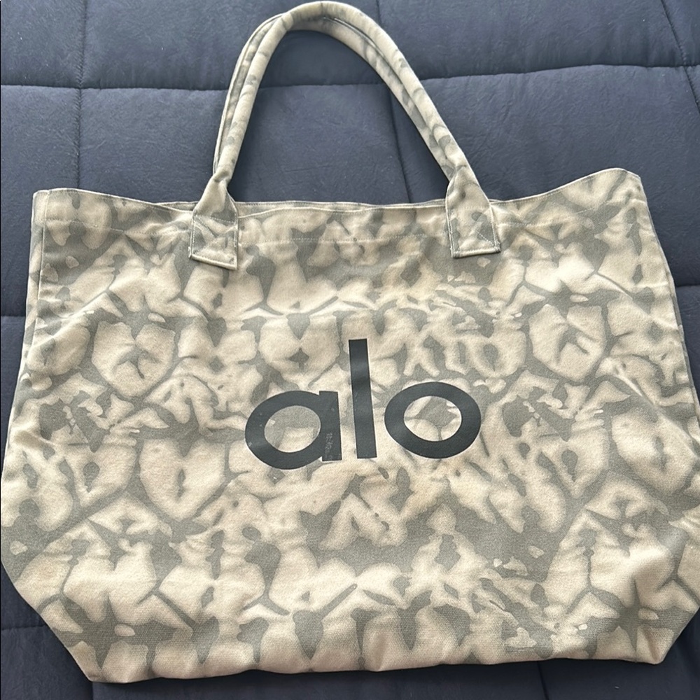 ALO Yoga Tan and Gray Tote Bag with Camouflage Pattern